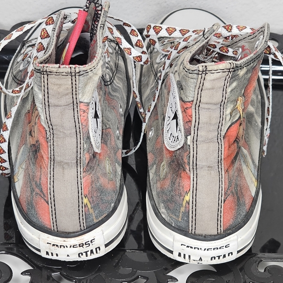 Converse All Star Red DC Comics The Flash 150863C High Tops Men's 6 Women's 8 - Picture 4 of 6